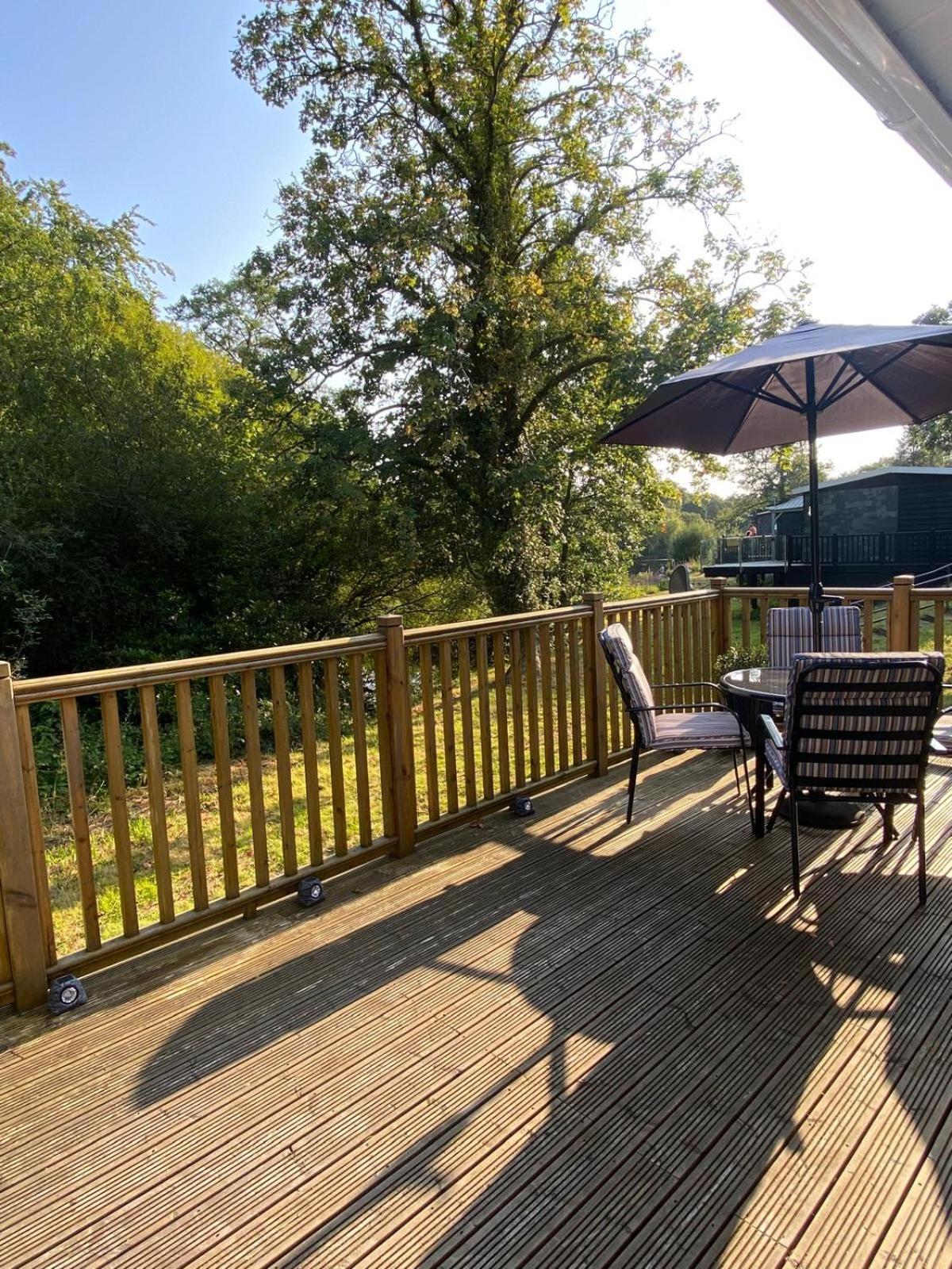 Chalet 64, Lakeside, Glan Gwna Holiday Park Caernarfon Ngoại thất bức ảnh