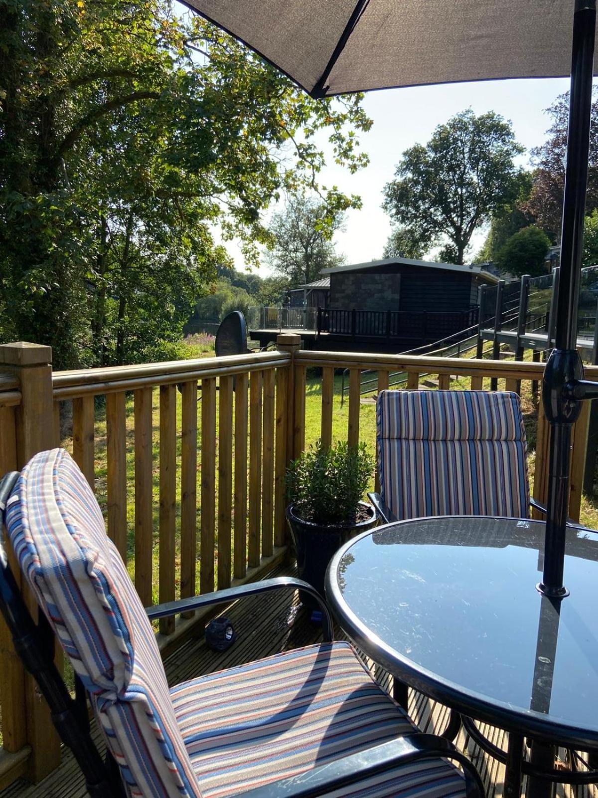 Chalet 64, Lakeside, Glan Gwna Holiday Park Caernarfon Ngoại thất bức ảnh