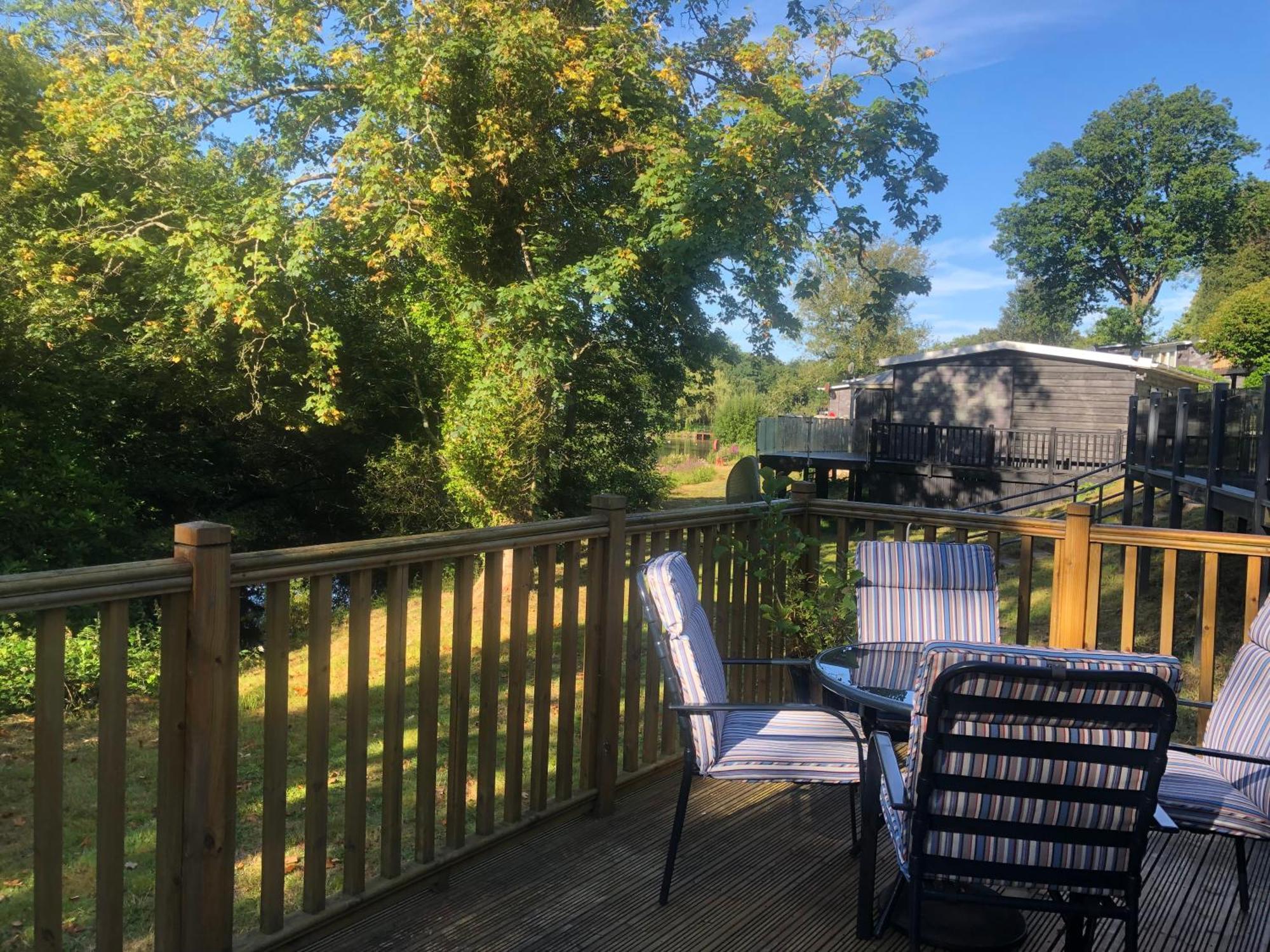 Chalet 64, Lakeside, Glan Gwna Holiday Park Caernarfon Ngoại thất bức ảnh